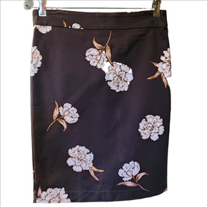 ANN TAYLOR FLORAL PENCIL SKIRT